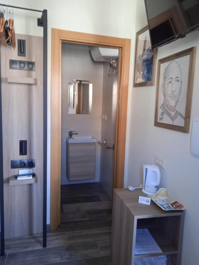 Hospedium Dlj Hostal Tematico Desde La Juderia Arjona Exterior foto